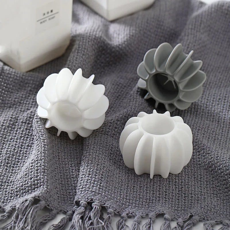 Reusable Anti-Tangle Laundry Balls – Pet Hair & Lint Catchers | Laundry | Cleaning | Essentials